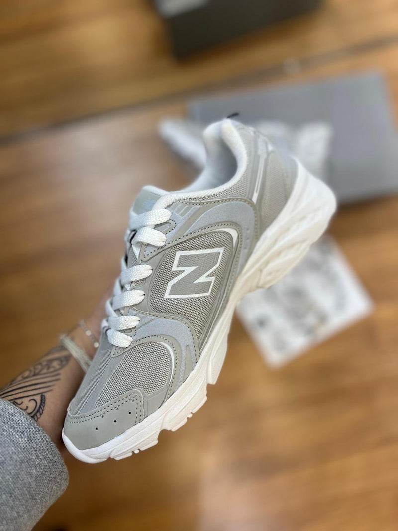 New Balance 530