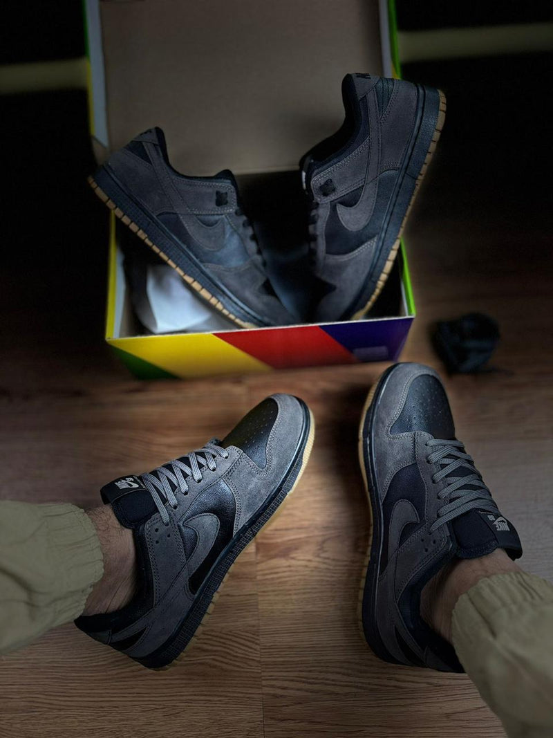 Nike Dunk Low Camurça