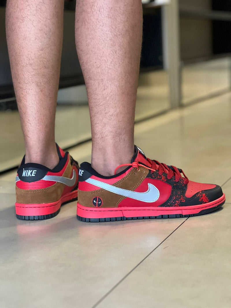 Nike Dunk Low DeadPool